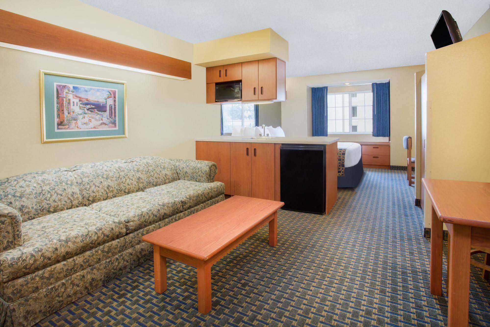 Microtel Inn & Suites Leesburg Eksteriør bilde